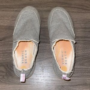 Vionic beach shoes